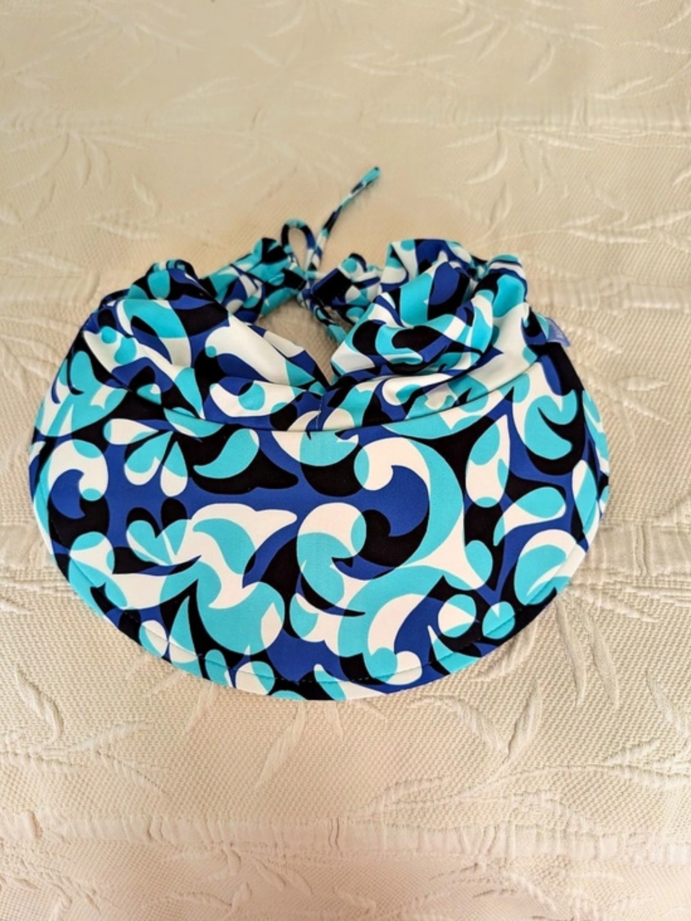 Wallaroo Abstract Print Visor in Blue & Turquoise Like New
